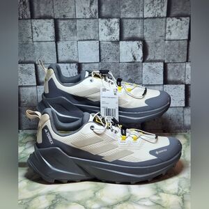 Women's Adidas National Geographic Terrex Trailmaker 2.0 GORE-TEX Orbit size 9